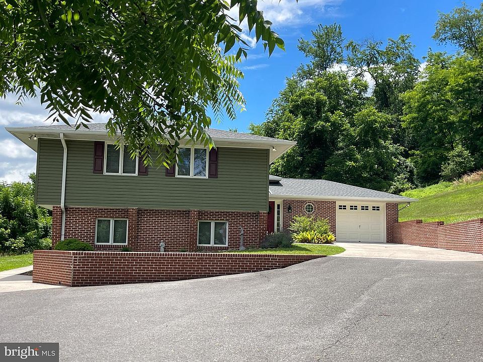1st image of 820 Woodland Ave