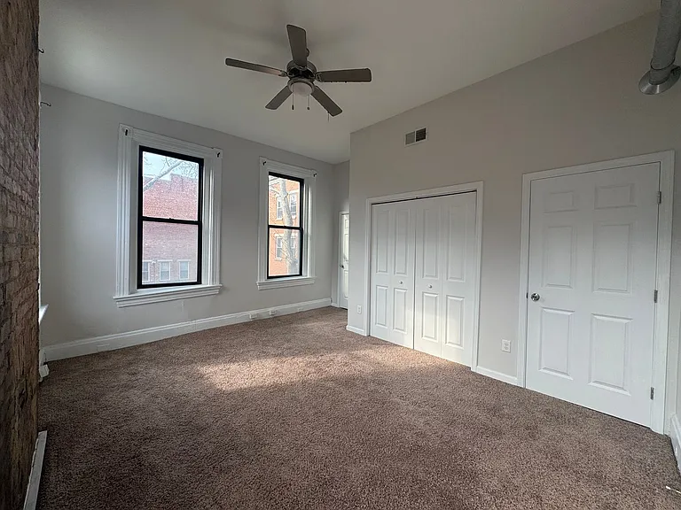Walnut St. Apartments — Photo 2