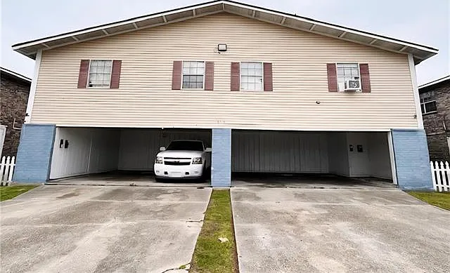 3 bed, 2.0 bath, 1500 sqft, $1,300 — Photo 1