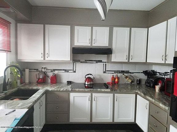 5th image of 592B Lake Point Dr