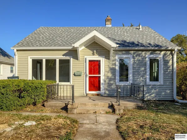 403 N 47th St, Omaha, NE 68132