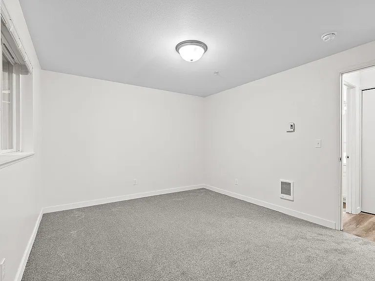 Spacious 2x2 Apartment Homes in Central Tacoma! — Photo 34