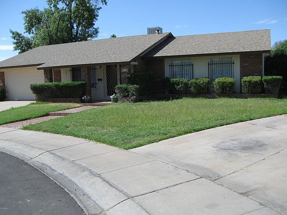 3rd image of 9239 N 40th Dr