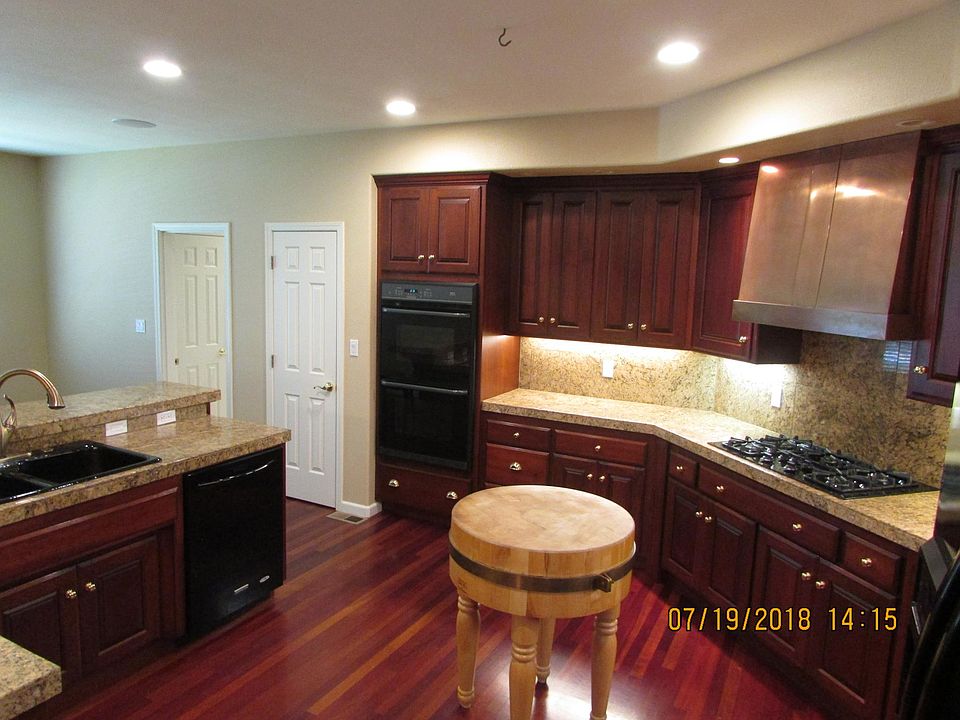 2nd image of 1311 Buhne Dr
