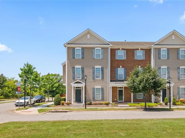 310 Aqua Ct, Hampton, VA 23666