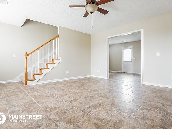 4th image of 805 Clouddale Ct