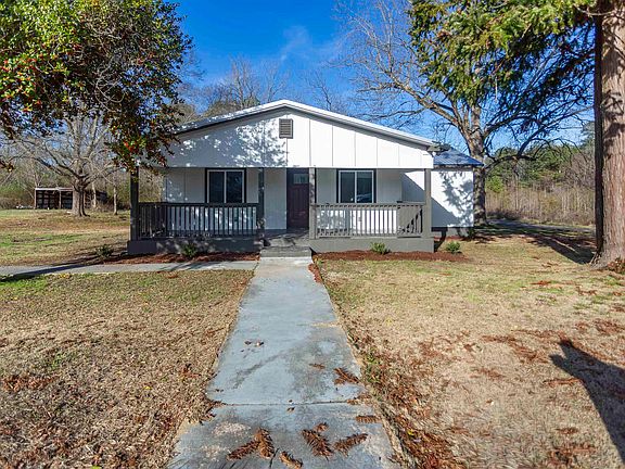 2nd image of 447 Cannie Phillips Rd