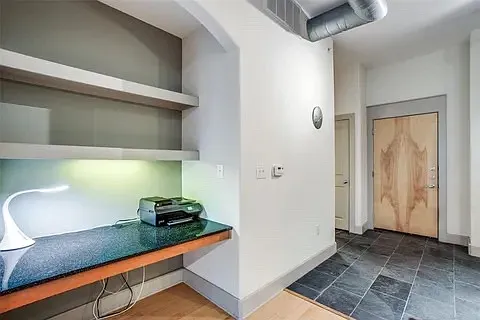 1901 Post Oak Blvd #2402 — Photo 6