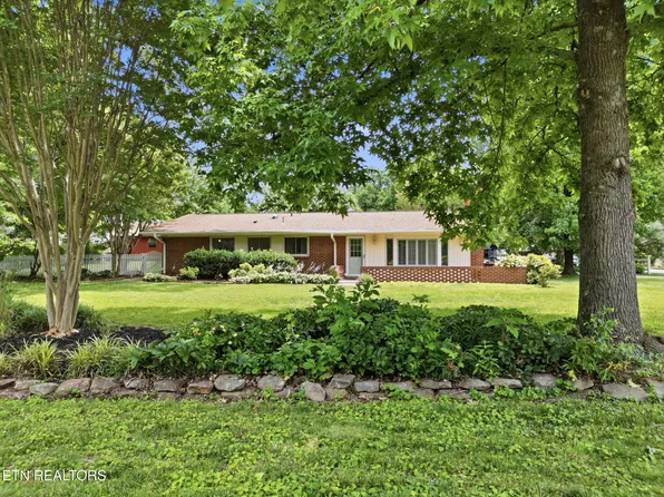 501 Rockingham Dr, Knoxville, TN 37909