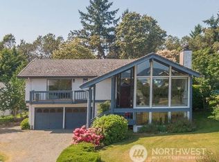 7818 SW 259th Pl, Vashon, WA 98070
