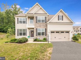 47 Woodford Dr, Fredericksburg, VA 22405