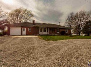 26381 Q Rd, Holton, KS 66436