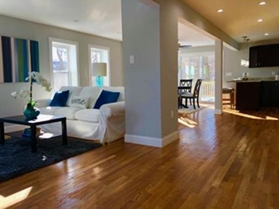 2nd image of 8 Hoyt Ave