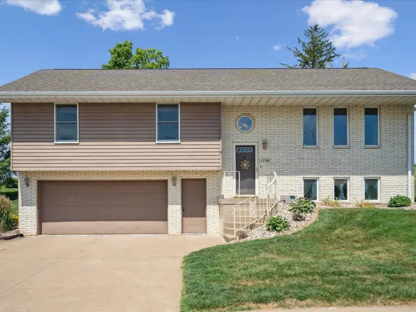 1790 Amelia Dr, Dubuque, IA 52001