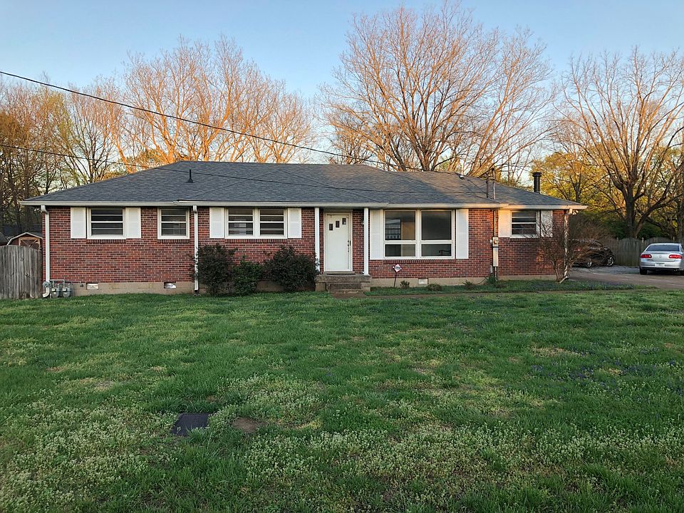1st image of 2932 Lyndale Dr