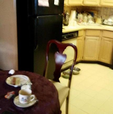 4th image of 404 Winant Ave
