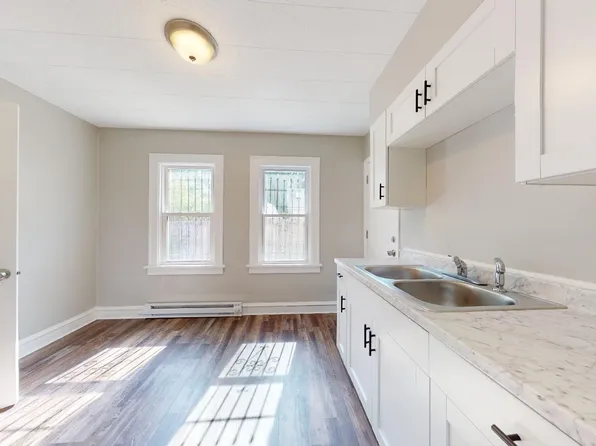 3052 Sackett Ave, Cleveland, OH 44109