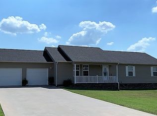 15288 Edgewood Dr, Dexter, MO 63841