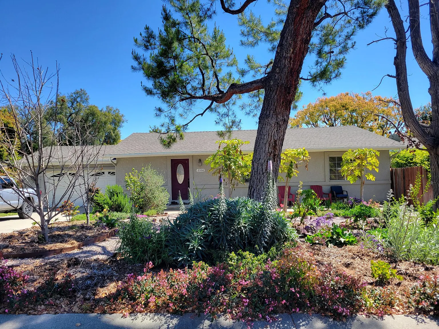 2336 W Orange Dr N — Photo 1