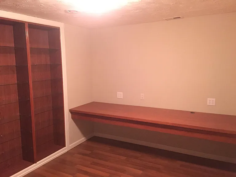 322 W Charlton Ave — Photo 27