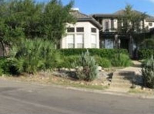 11 Falls Ter, Fair Oaks Ranch, TX 78015
