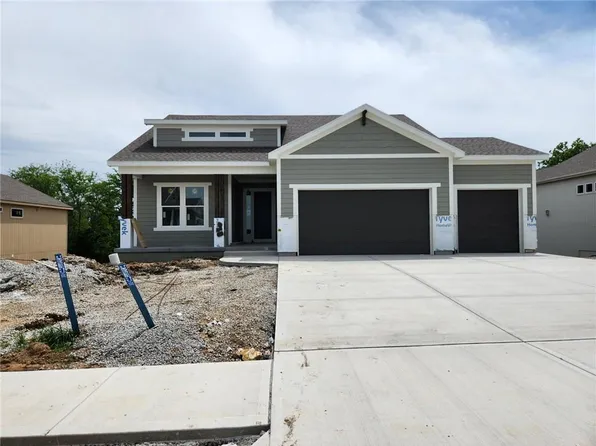 24897 W 145th Pl, Olathe, KS 66061