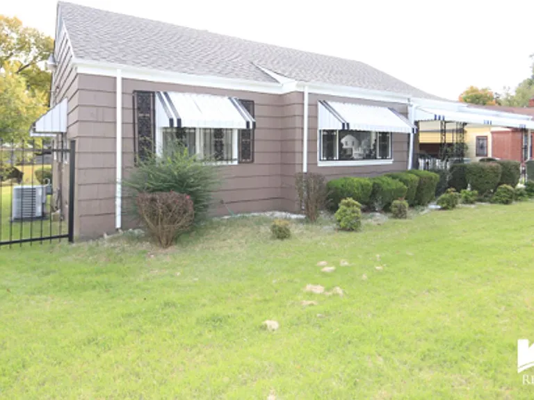 1446 Alamo St — Photo 2