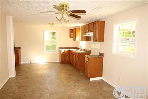 5th image of 330 River Dr