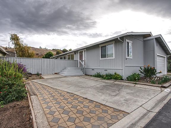 2nd image of 418 Mill Pond Dr #418