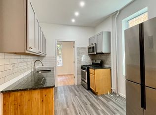 102 India St APT 1R, Brooklyn, NY 11222