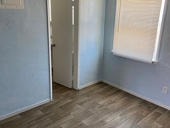4th image of 571 W 14th St APT 6