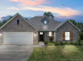 21865 E Morgan Rd, Claremore, OK 74017