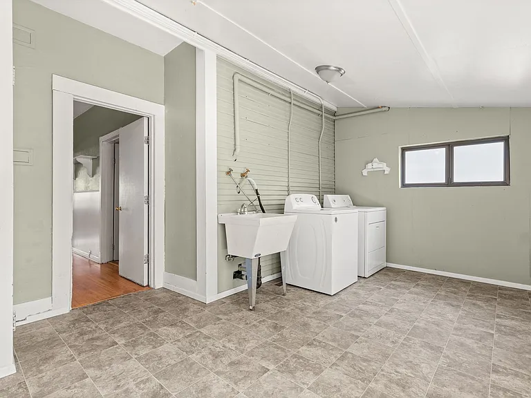 2708 SE Clinton St — Photo 36