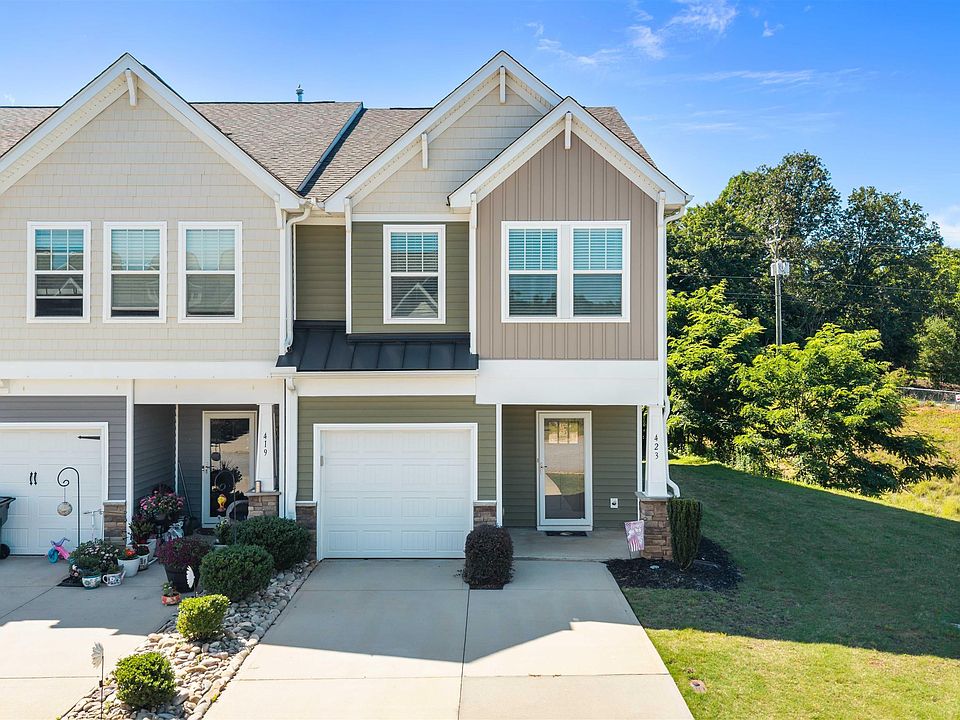 1st image of 423 Hague Dr
