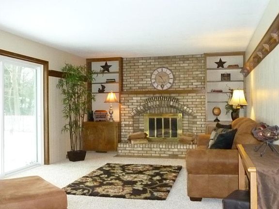 4th image of 4419 Bridgeport Ct