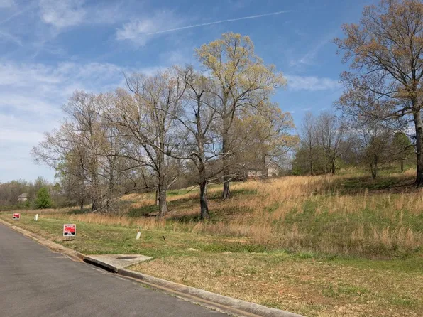 W Madison St, Chatsworth, GA 30705