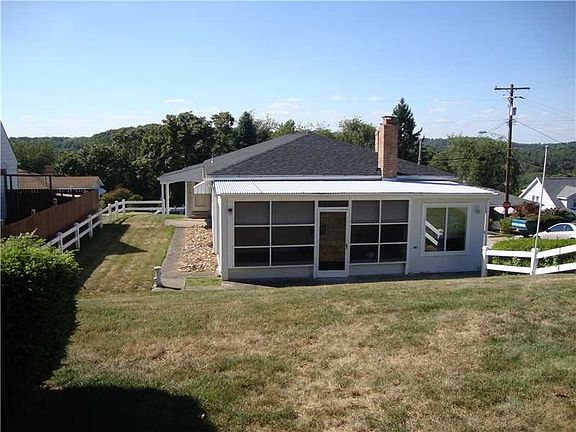 5th image of 822 Evans St