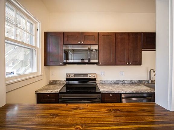 4th image of 28 S Williams St #1N