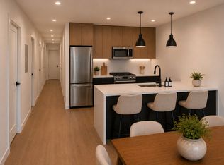 1540 N Wells St #4, Chicago, IL 60610
