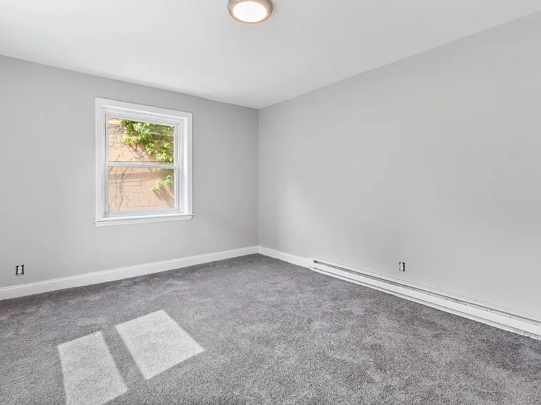 4712 Leiper Street — Photo 10