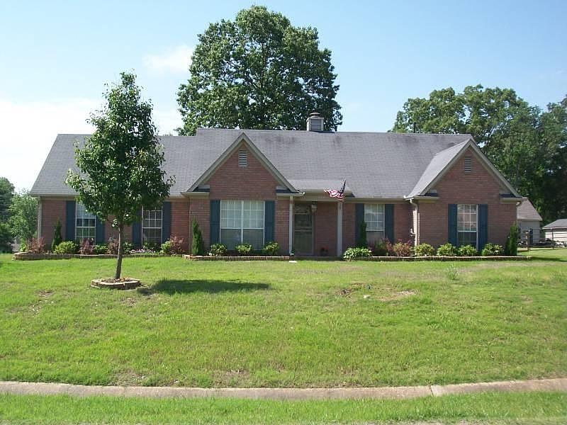 1st image of 200 Country Place Dr