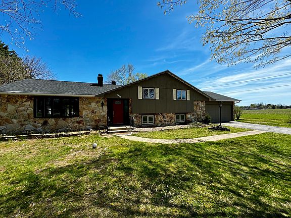 3rd image of 8415 Centerfield Dr
