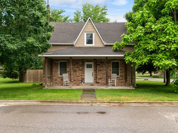 30 Argyle St, Lambton Shores, ON N0N 1J0