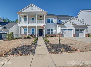 2305 Paddlers Cove Dr, Lake Wylie, SC 29710