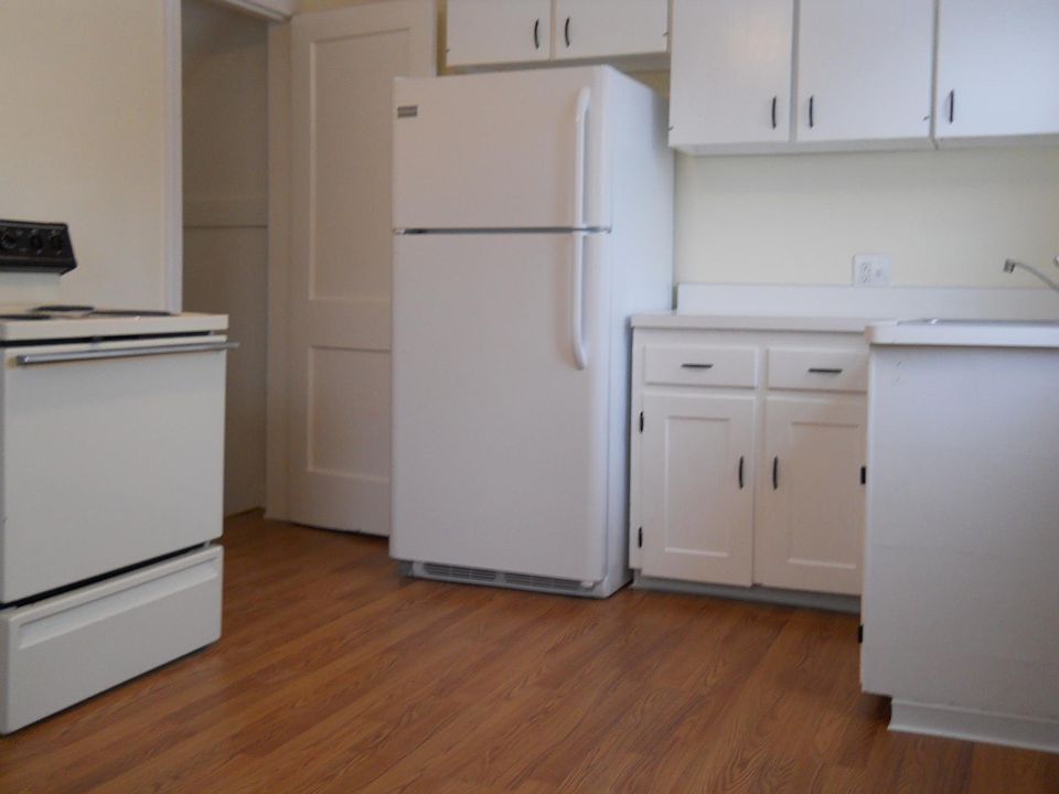 1st image of 46 Redmond Ave #2