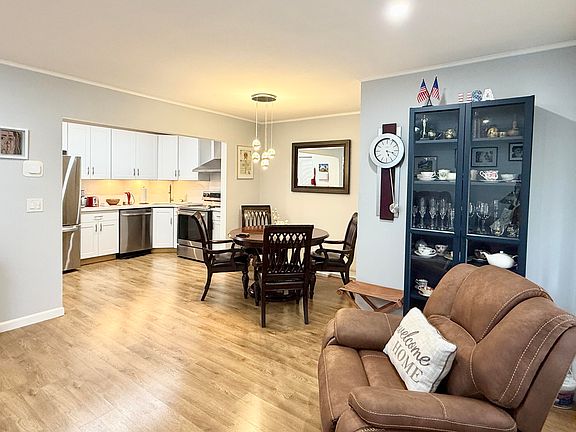 5th image of 301 Pine Ridge Circle #C-2