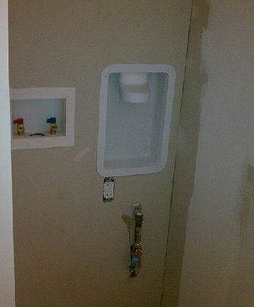 Washer/Dryer Hook ups