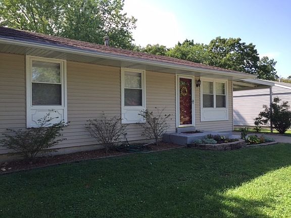 2nd image of 1920 Rolling Hills Dr