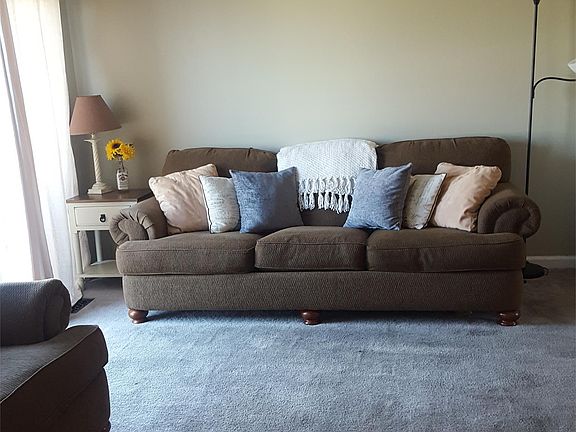 5th image of 247 Cartledge Ln