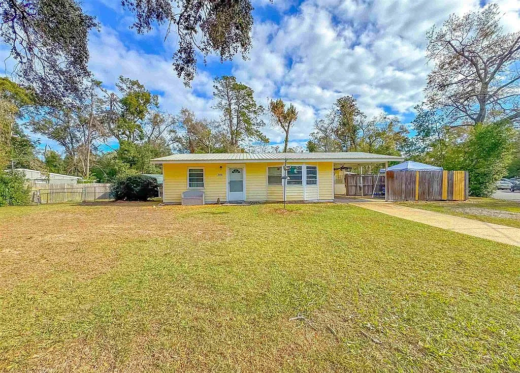 3 bed, 850 sqft, $1,700 — Photo 3